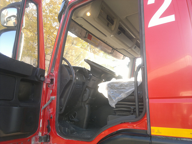 Самосвал AMT N.V.753901 8х4 с кузовом 23 м3