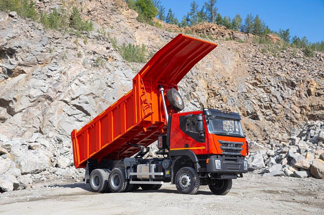 САМОСВАЛ "AMT 652900" 6х6