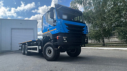 Автоконтейнеровоз на шасси  AMT  632942  6х6