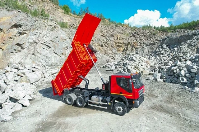 САМОСВАЛ "AMT 652900" 6х6