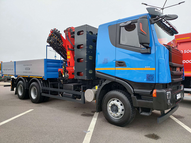 Бортовой с КМУ AMT 6х4 CNG