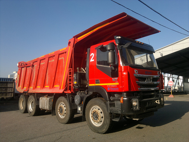 Самосвал AMT N.V.753901 8х4 с кузовом 23 м3
