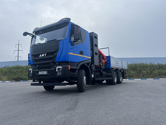Бортовой с КМУ AMT 6х4 CNG
