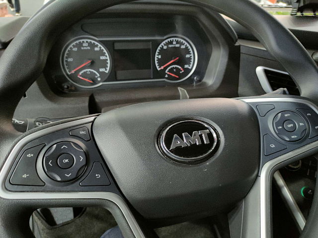 Самосвал 758901 8х4 CNG с кузовом 23 м3