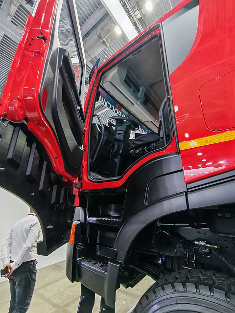 Самосвал АМТ (LNG) 6x6 с кузовом 20 м3