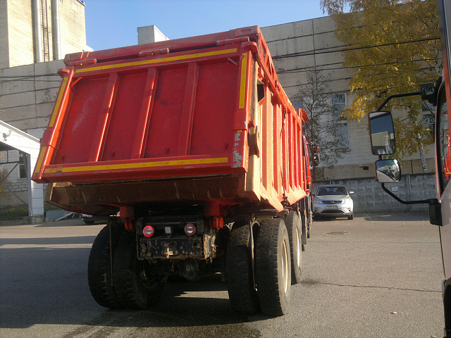 Самосвал AMT N.V.753901 8х4 с кузовом 23 м3