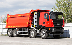 Самосвал 758901 8х4 CNG с кузовом 23 м3