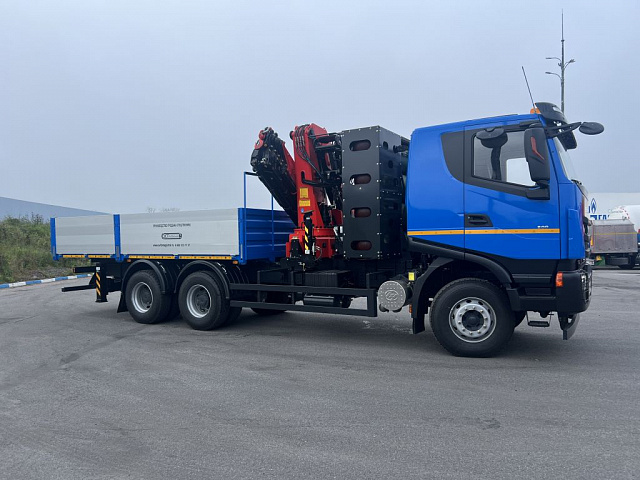 Бортовой с КМУ AMT 6х4 CNG