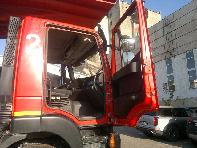 Самосвал AMT N.V.753901 8х4 с кузовом 23 м3
