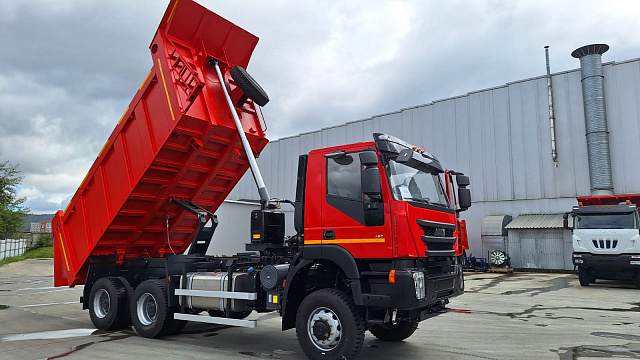 Самосвал AMT N.V.652901 6х4 с кузовом прямоугольного типа на 16м3