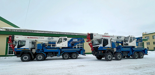 Автокран КС-65760 60 тонн на шасси АМТ (8х8)