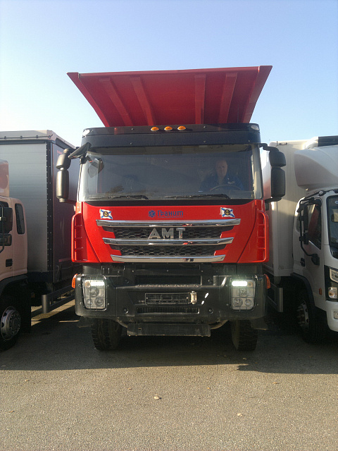 Самосвал AMT N.V.753901 8х4 с кузовом 23 м3